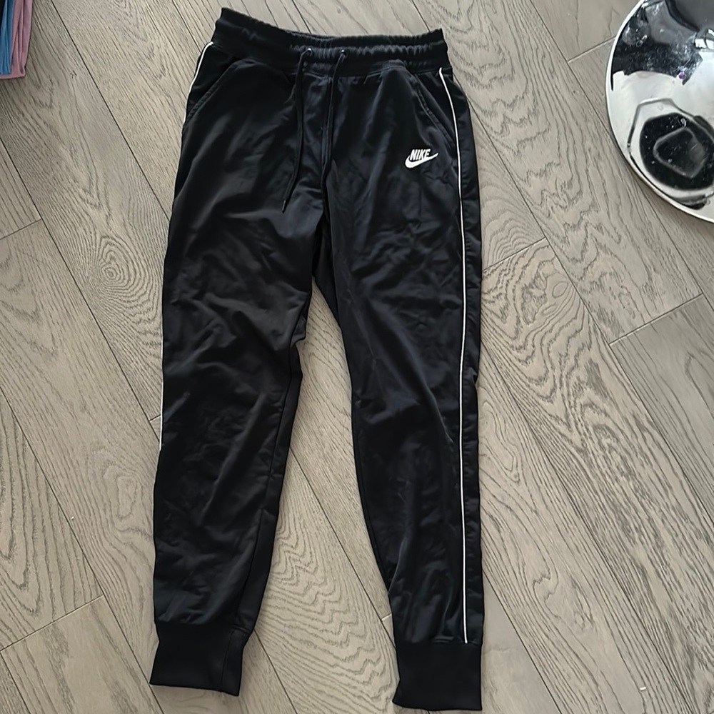 Nike joggers
